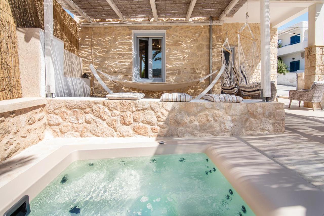 Terra E Sole Spa Suite Aegina Vathí Buitenkant foto