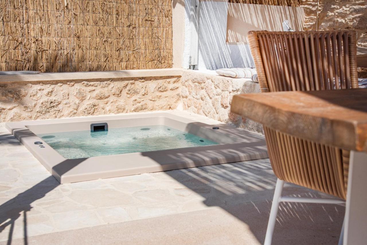 Terra E Sole Spa Suite Aegina Vathí Buitenkant foto